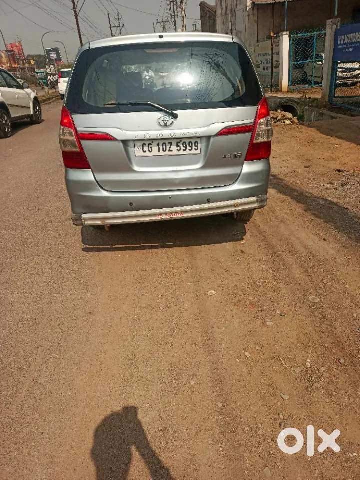 Toyota Innova 2.5 G (diesel) 8 Seater Bs Iv, 2015, Diesel