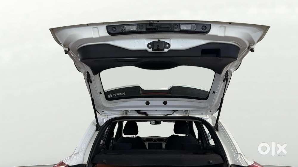 Nissan Magnite 1.0 Xv, 2021, Petrol