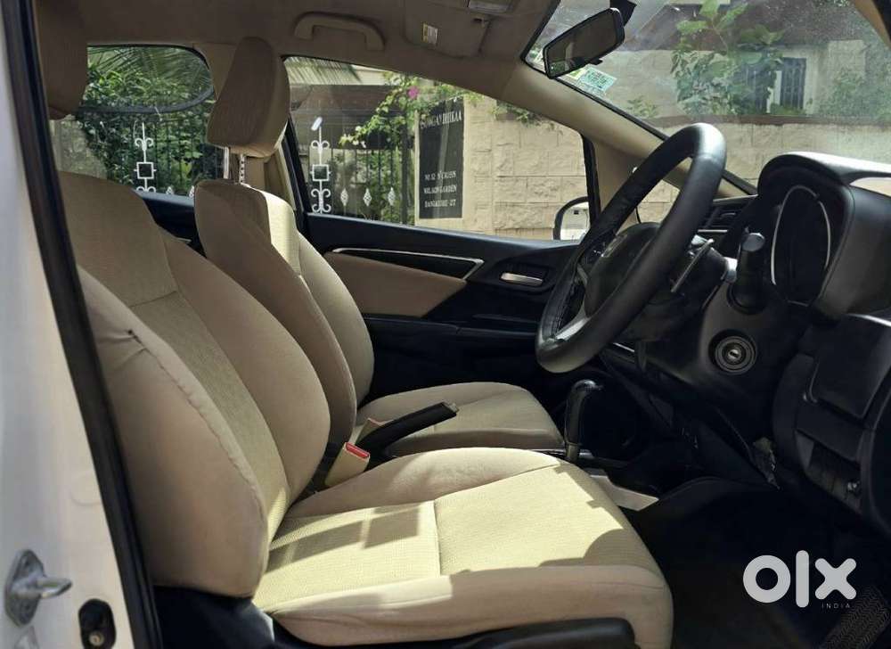 Honda Jazz V Automatic, 2017, Petrol