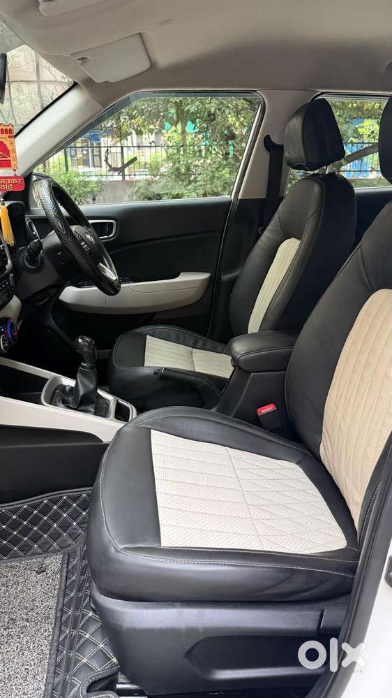 Hyundai Venue 1.2 S (o), 2022, Petrol