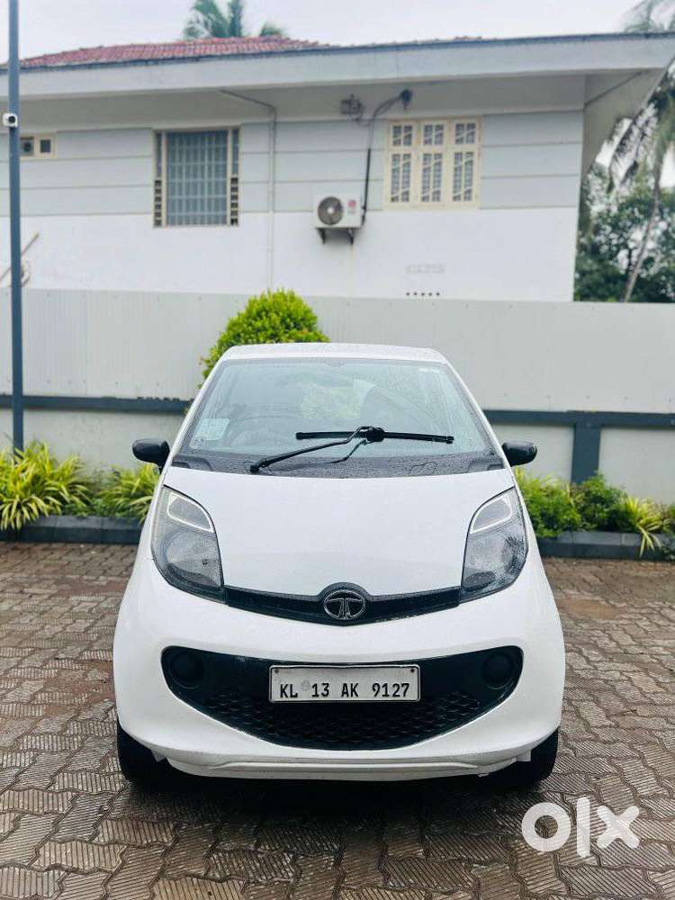 Tata Nano Xe, 2017, Petrol