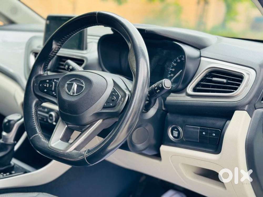 Tata Altroz Xz Plus (o) (s), 2023, Petrol