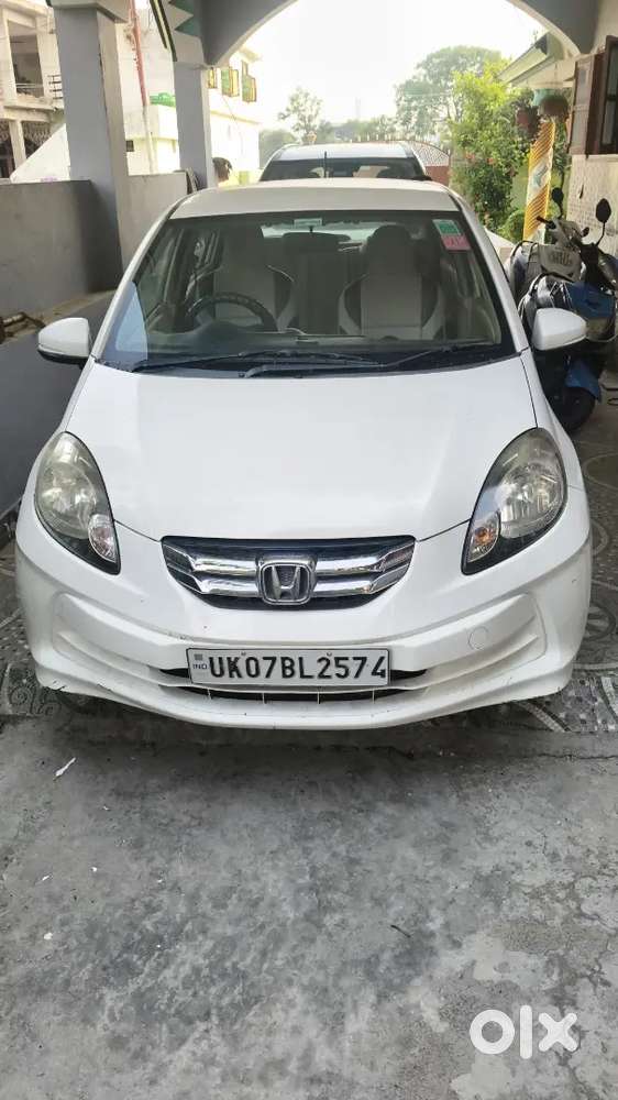 Honda Amaze 2015 Petrol Well Maintained