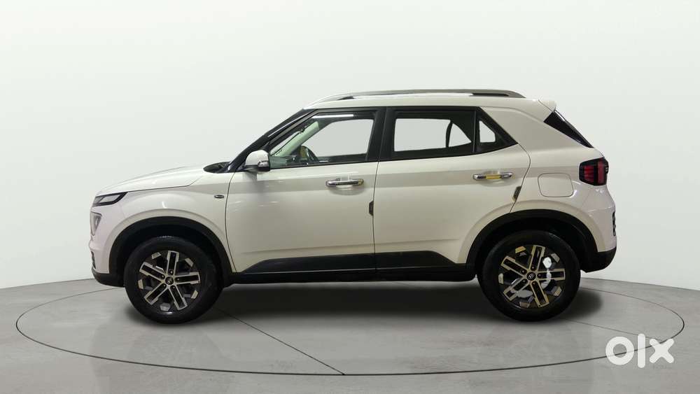 Hyundai Venue 1.0 Sx (o) Turbo Dct, 2022, Petrol