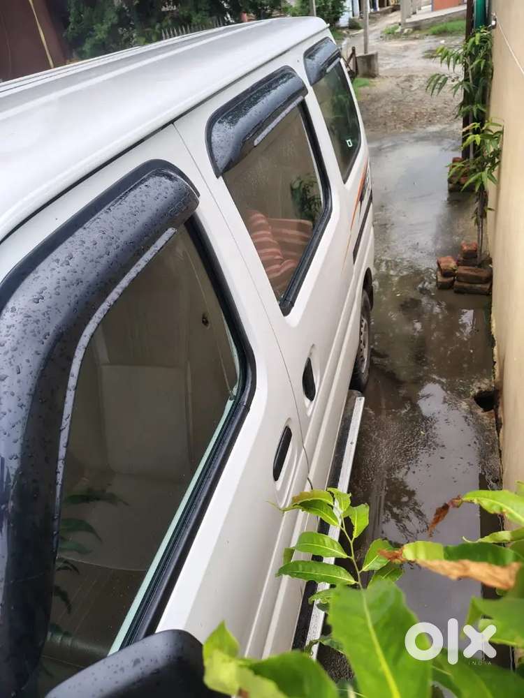 Maruti Suzuki Eeco 6 Seater 4/2025