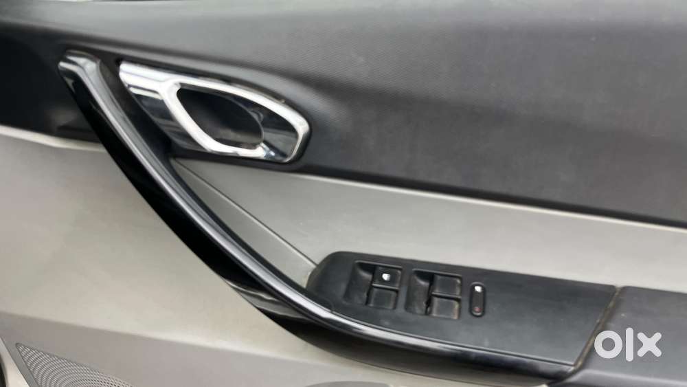 Tata Tiago 1.2 Revotron Xz Plus, 2020, Petrol