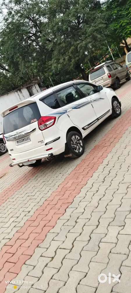 Maruti Suzuki Ertiga 2016 Diesel 180000 Km Driven