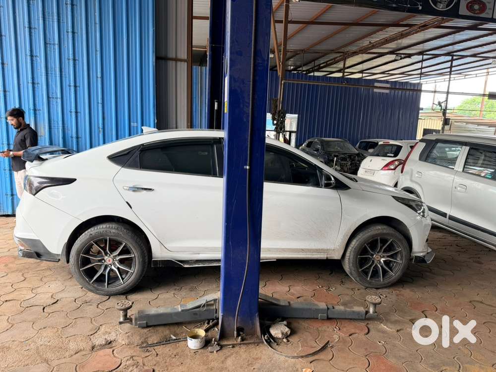 17inch alloy wheels with tyre