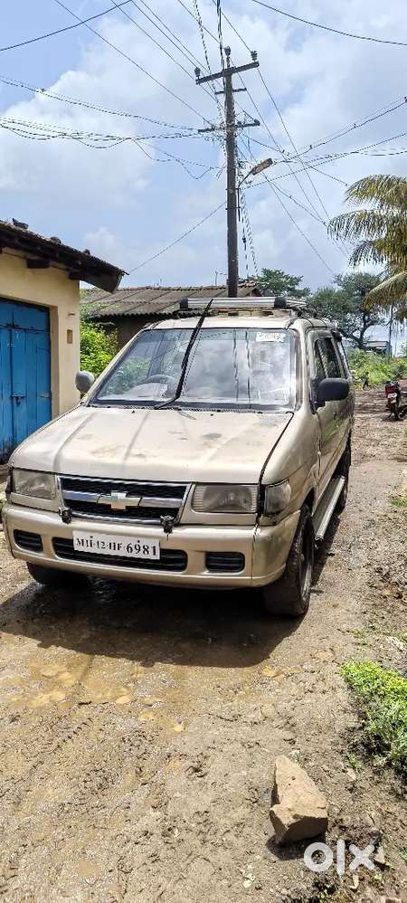 Chevrolet Tavera 10 Seater 2012 Model