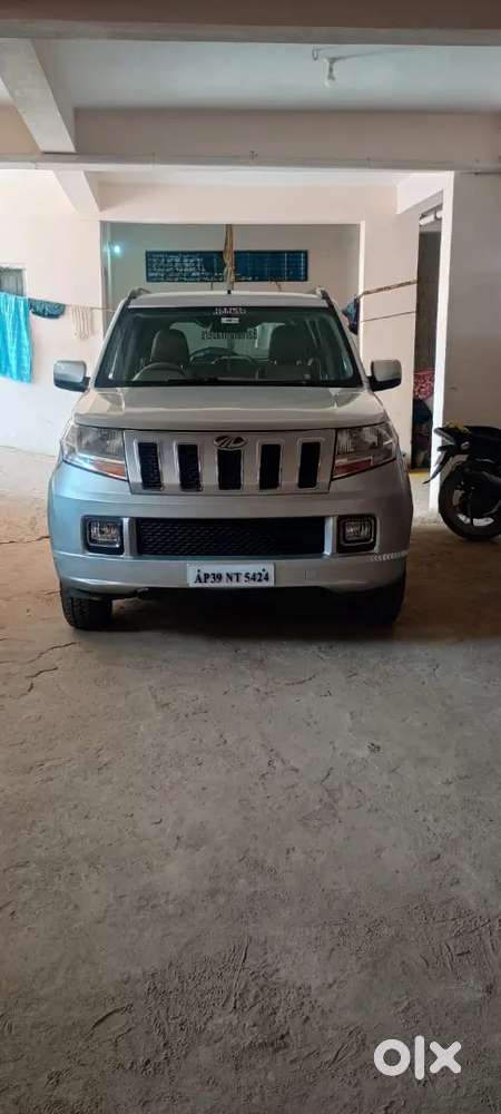 Mahindra Tuv 300 2016 Diesel Automatic