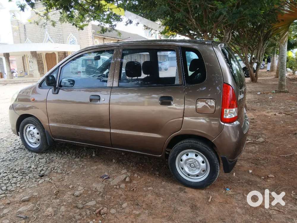 Maruti Suzuki Estilo 2010