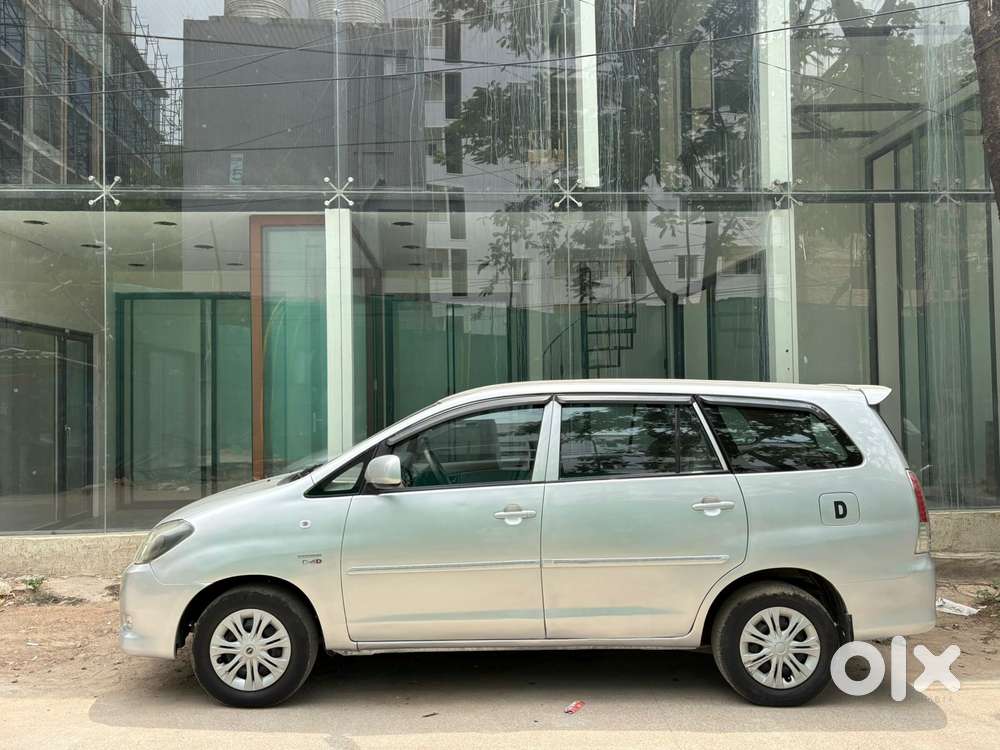 Toyota Innova 2.5 G (diesel) 7 Seater, 2011, Diesel