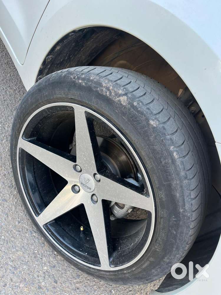 Maruti Suzuki Swift Vxi + Manual, 2022, Petrol