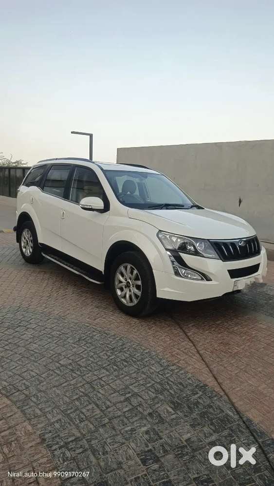 Mahindra Xuv500 2017 Diesel 32000 Km