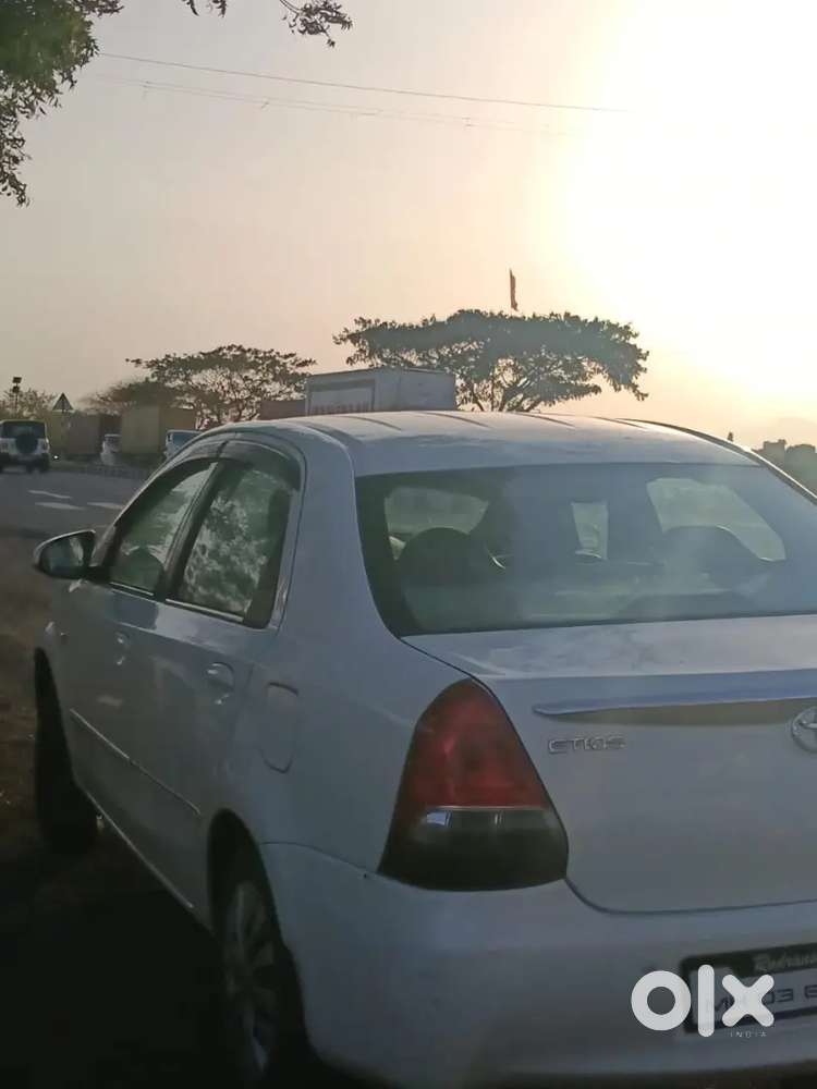 Toyota Etios 1.5 G 2013