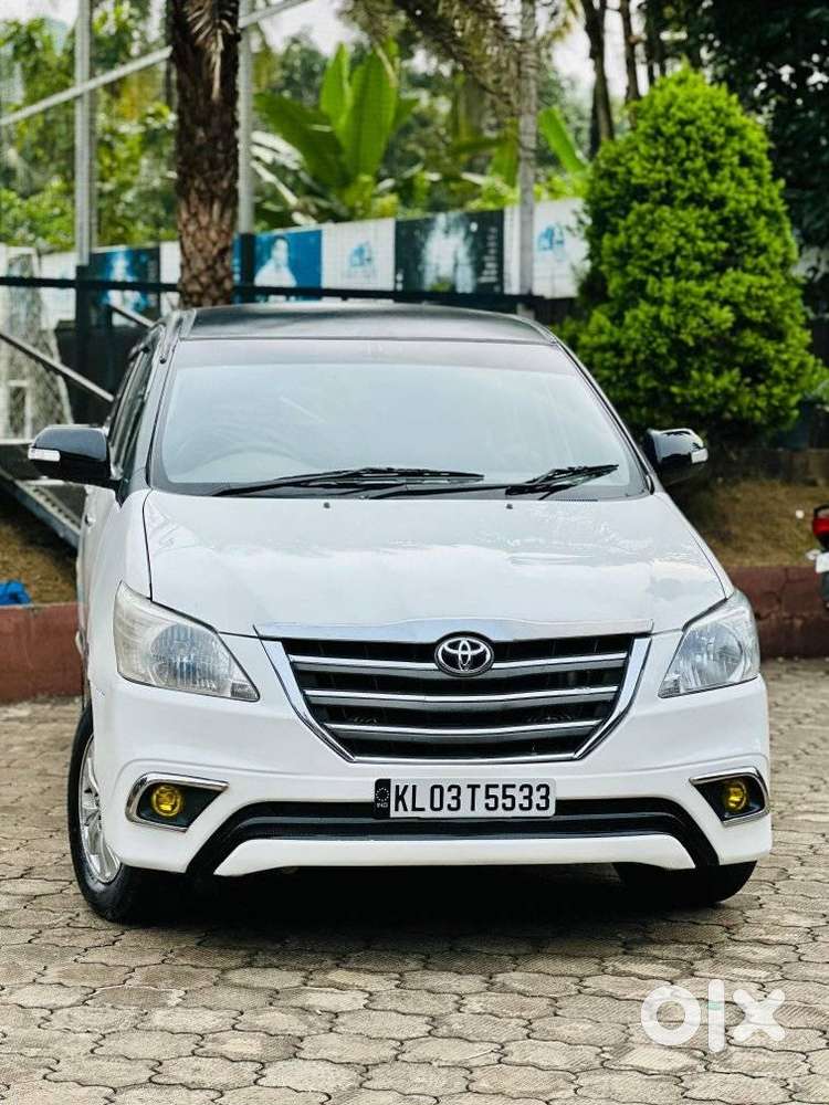 Toyota Innova 2.5 Gx 7 Str Bs-iii, 2010, Diesel