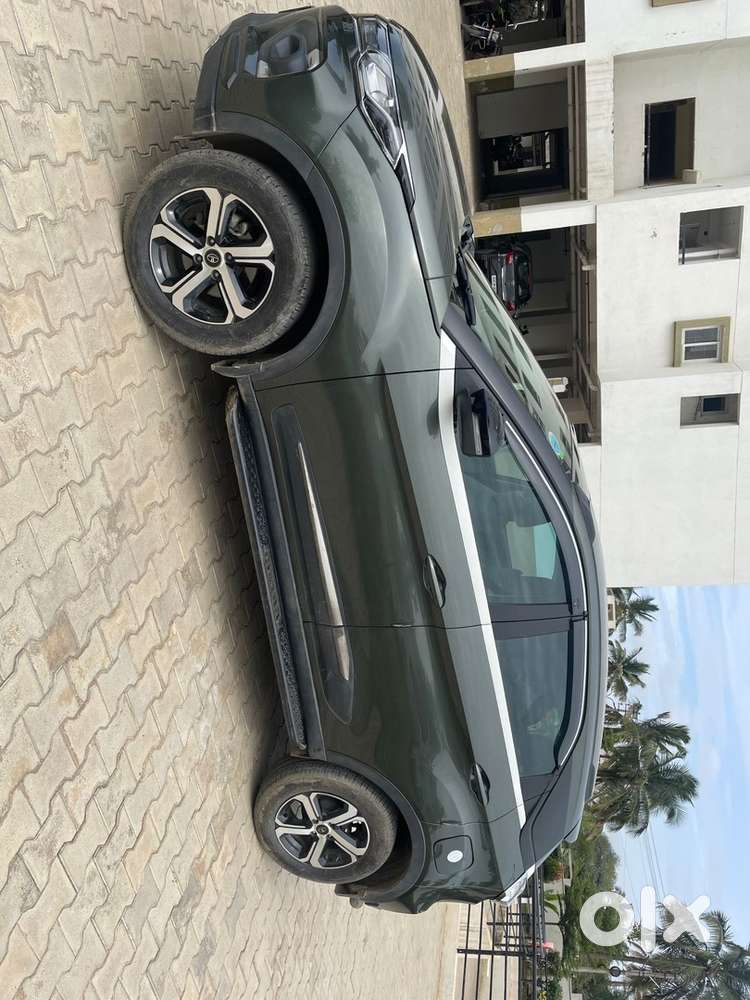 Tata Nexon Xz+ Sunroof , 26,402km -  Petrol , Manual 2022