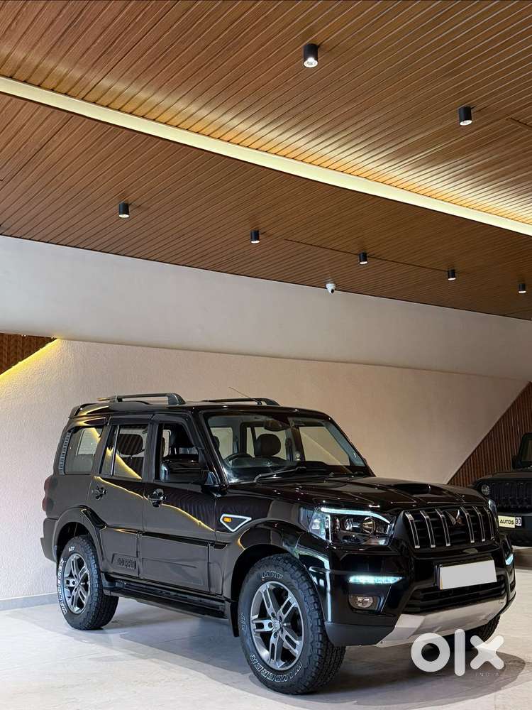 Mahindra Scorpio S10 At 2wd, 2015, Diesel