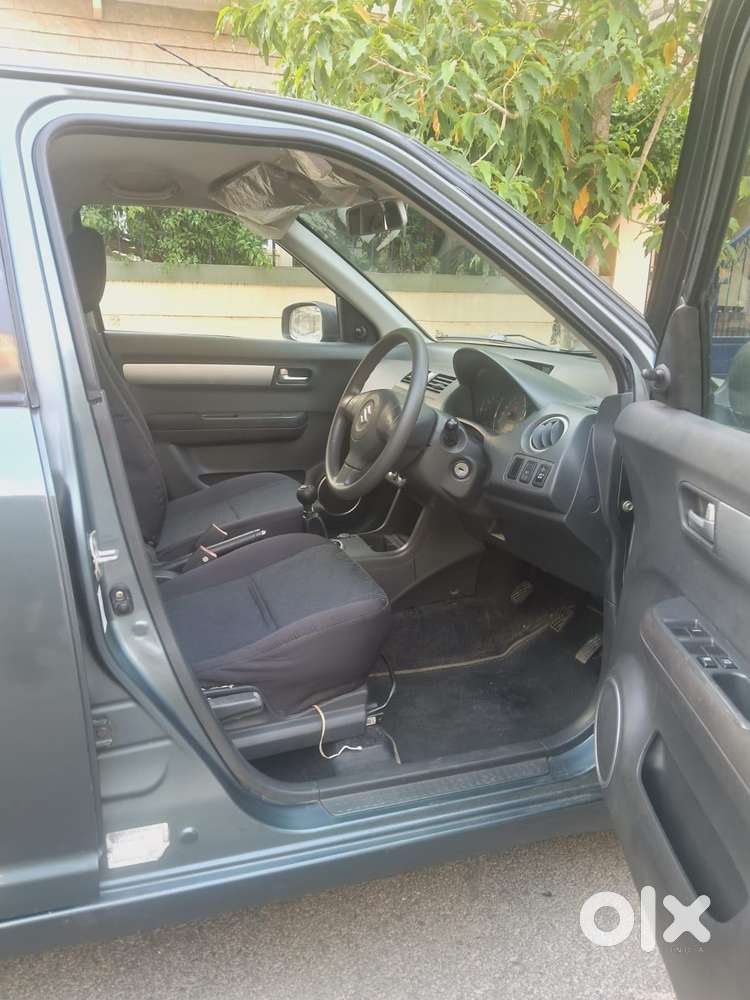 Maruti Suzuki Swift Vxi Optional, 2010, Petrol