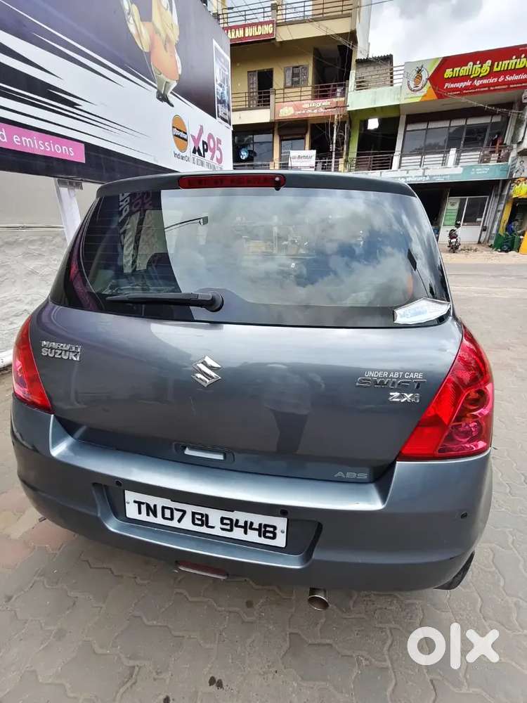 Maruti Suzuki Swift 2011 Petrol Manual