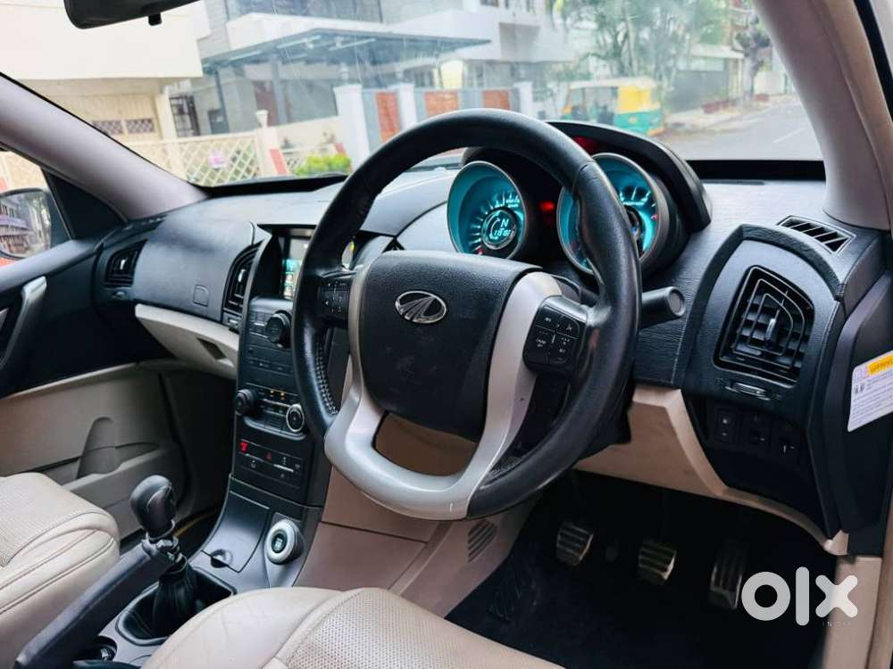 Mahindra XUV500 W10 2WD, 2016, Diesel