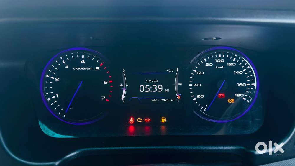 Mahindra Marazzo M6 8str, 2019, Diesel