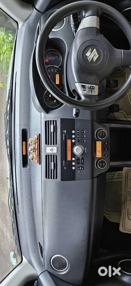 Maruti Suzuki Swift Dzire Zxi + Mt, 2012, Petrol