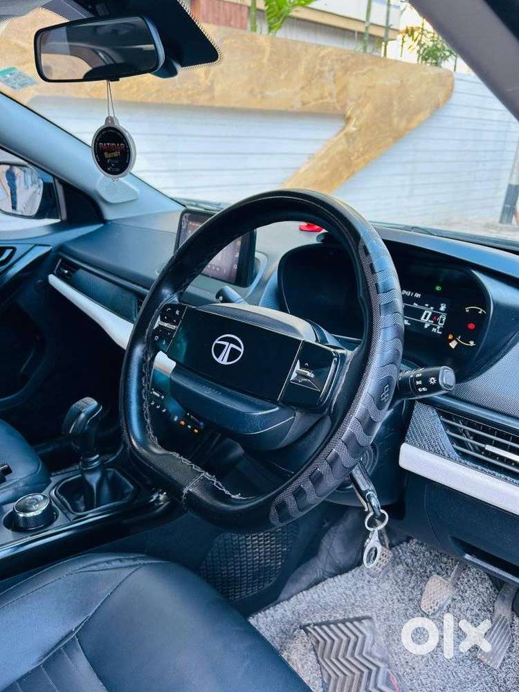 Tata Nexon, 2023, Petrol