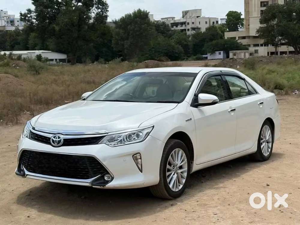 Toyota Camry 2.5l Automatic, 2017, Cng & Hybrids