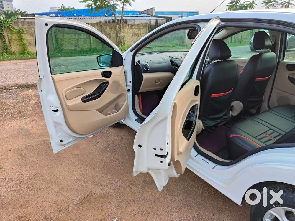 Ford Figo Aspire Titanium Blu Diesel, 2017, Diesel