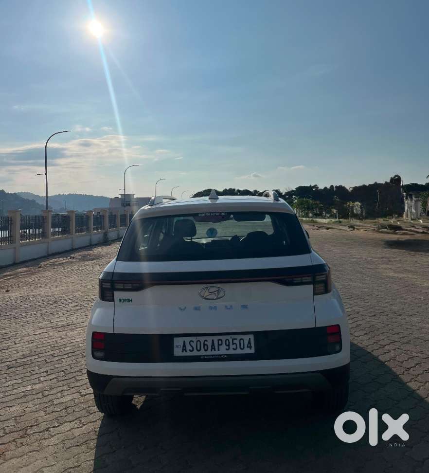 Hyundai Venue 1.2 S (o), 2025, Petrol