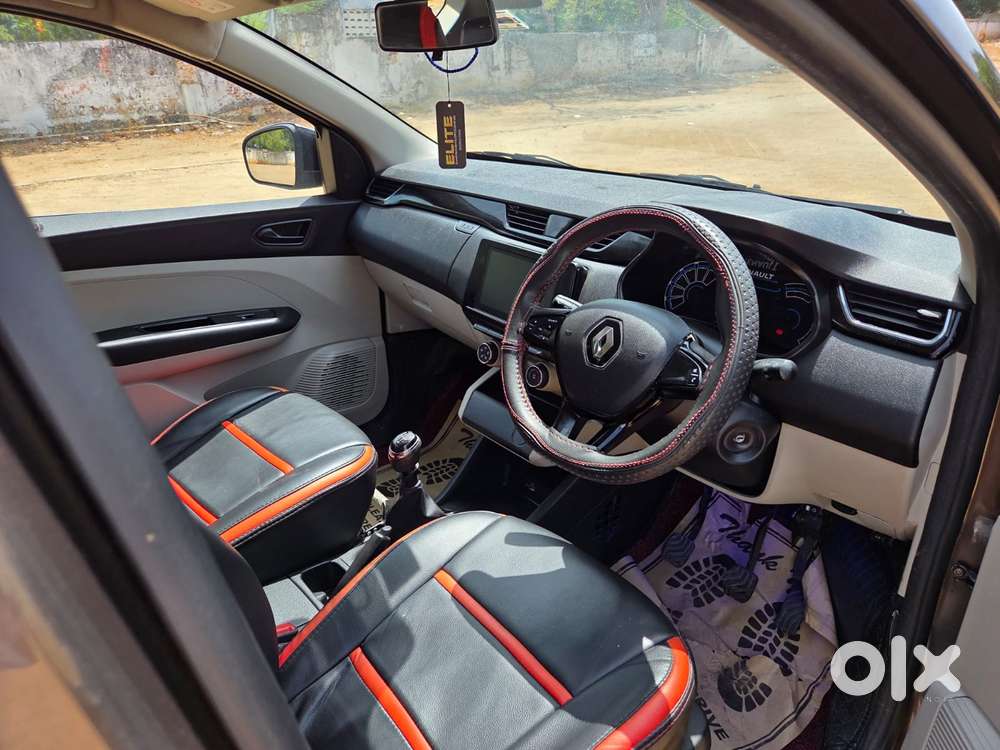 Renault Triber Rxt, 2022, Petrol