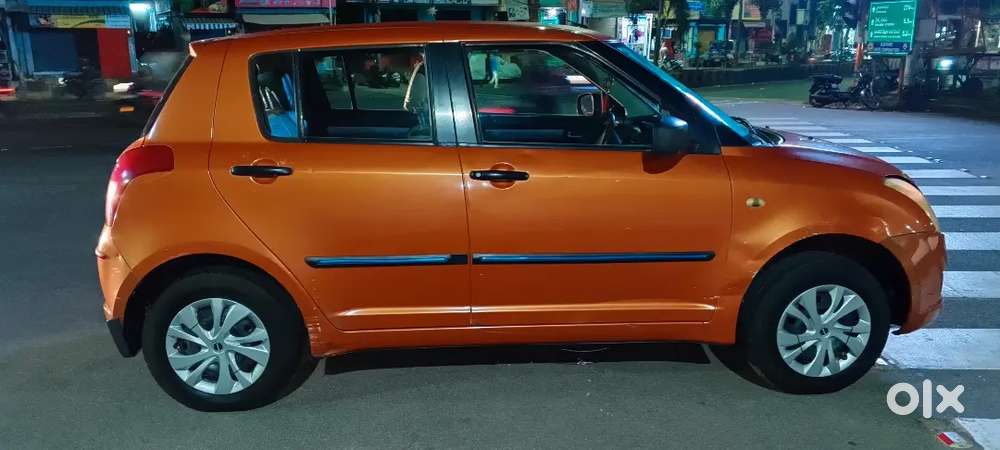 Maruti Suzuki Swift 2005 Petrol 113000 Km Driven