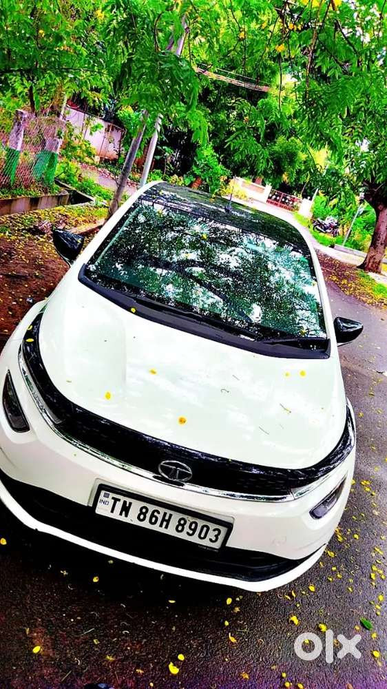 Tata Altroz 1.2 Petrol Manual 2023