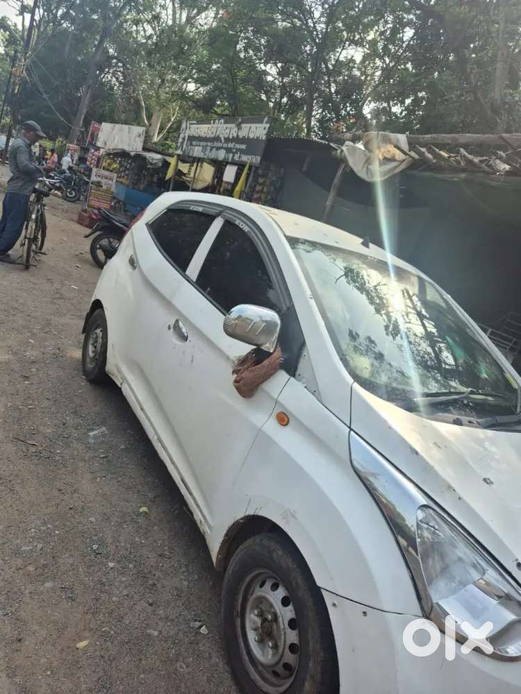 Hyundai Eon 2012 Petrol Well Maintained