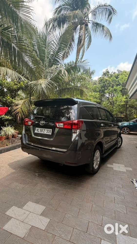 Toyota Innova Crysta 2018 Diesel Well Maintained