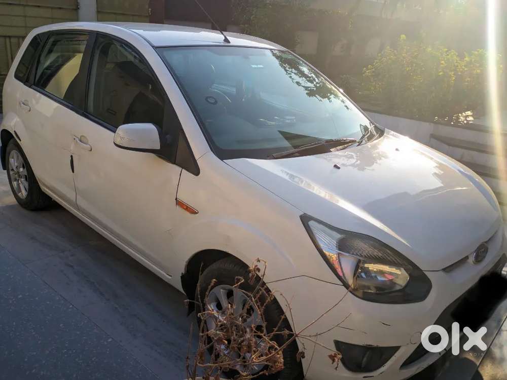 Ford Figo 2012 Diesel Only 90000 Km Driven
