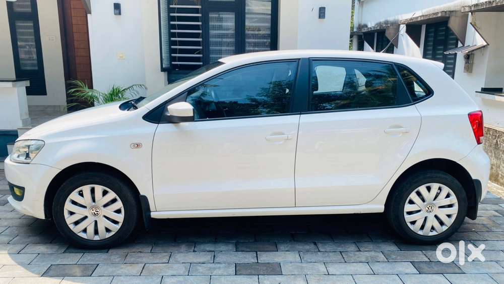 Volkswagen Polo Petrol Manual 2012 Model