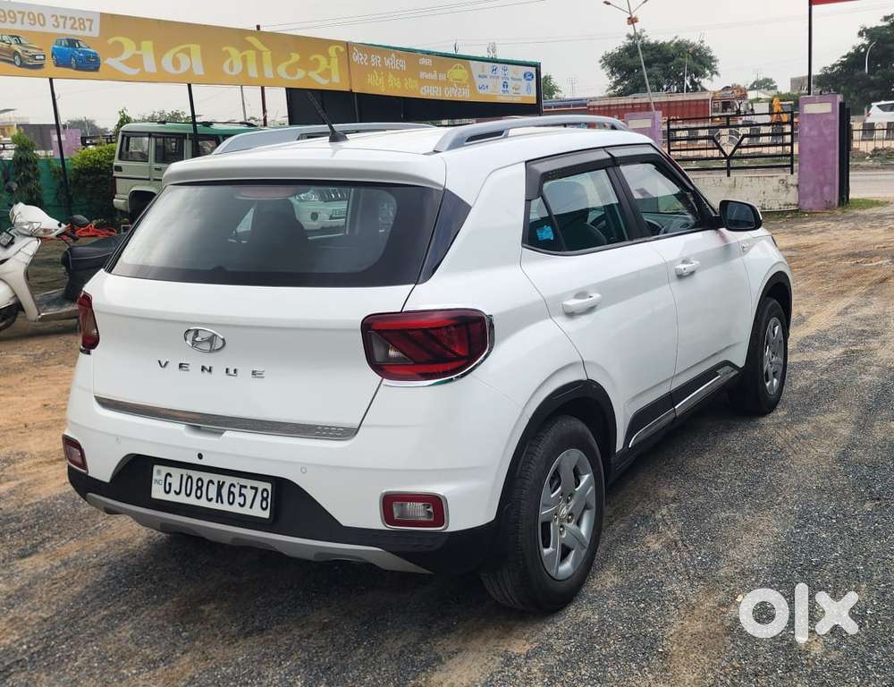 Hyundai Venue S 1.2 Petrol, 2022, Cng & Hybrids