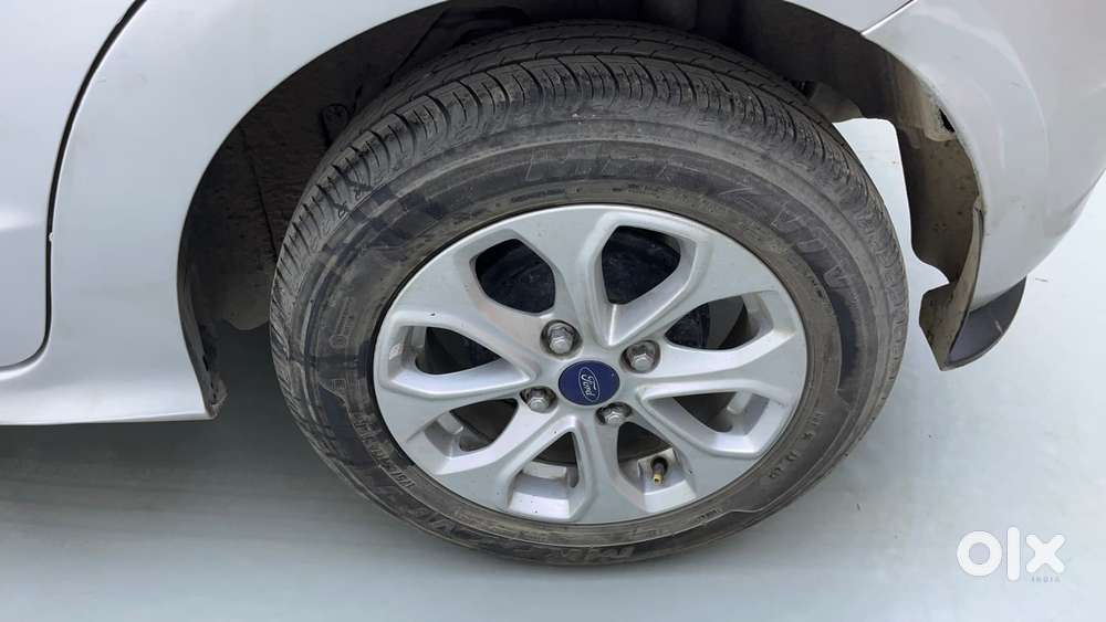 Ford Figo Petrol Titanium, 2016, Petrol