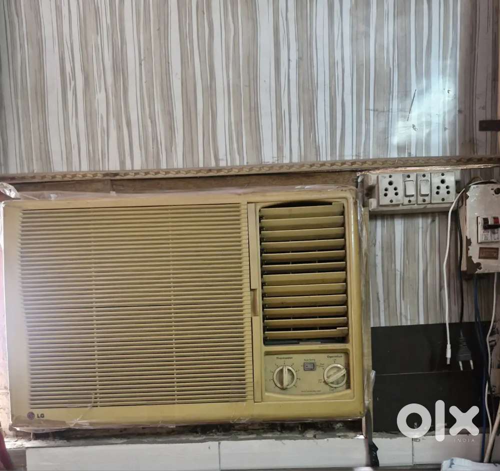 LG 1.5 ton window AC with remote