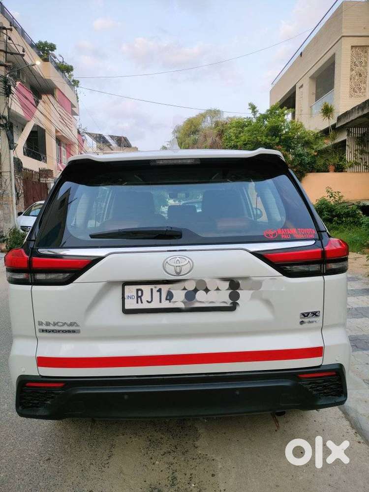 Toyota Innova Hycross 2.0 Vx Hybrid 8 Str, 2025, Petrol
