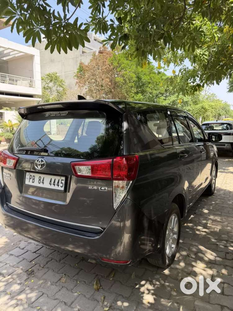Toyota Innova Crysta 2.4 G Plus Mt 7 Str, 2020, Diesel