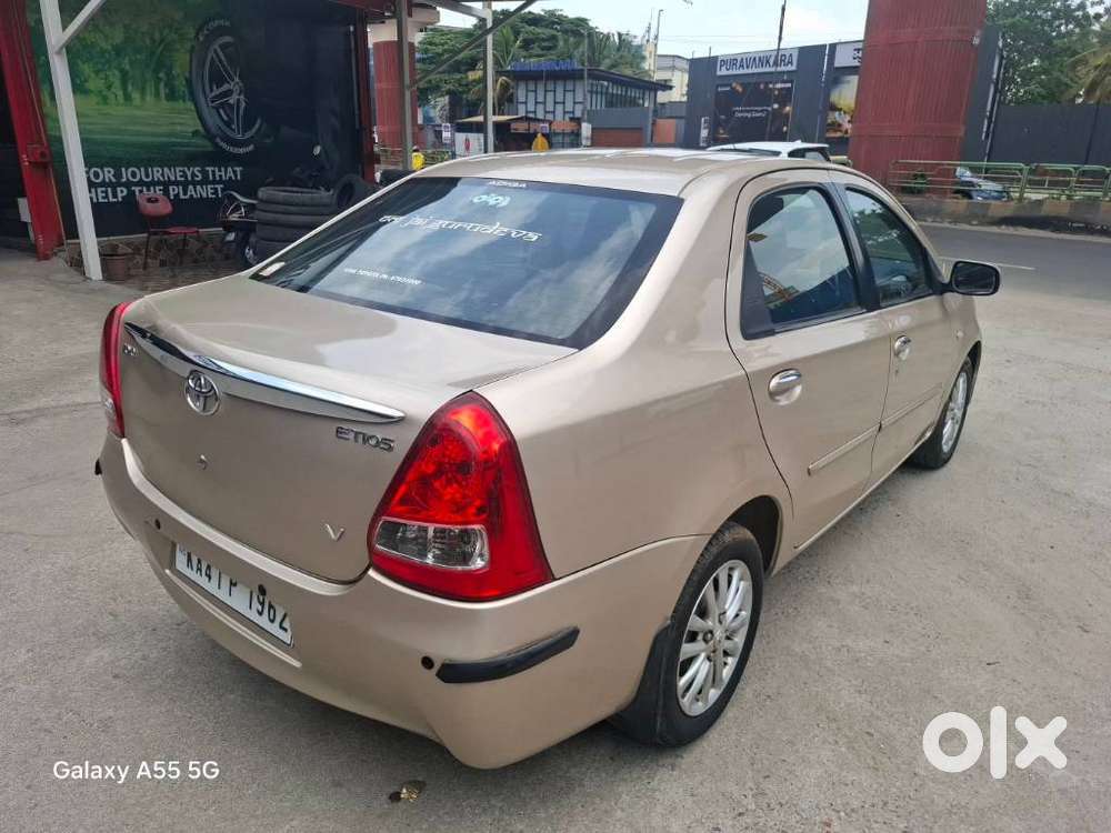 Toyota Etios 2013-2014 V, 2011, Petrol