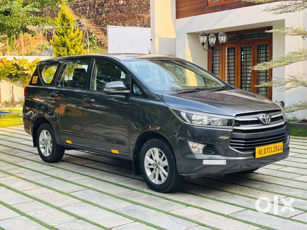 Toyota Innova Crysta 2.7 Gx Mt, 2017, Diesel