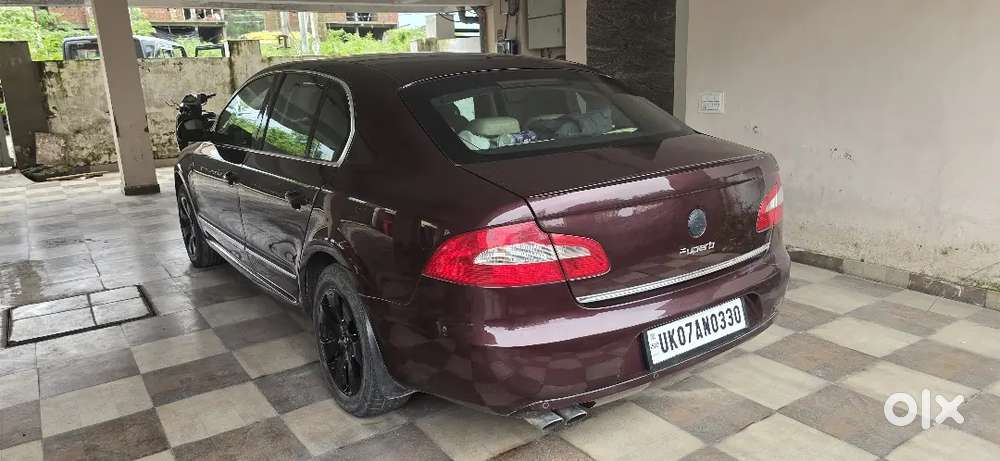 Skoda Superb 2013 Petrol Well Maintained