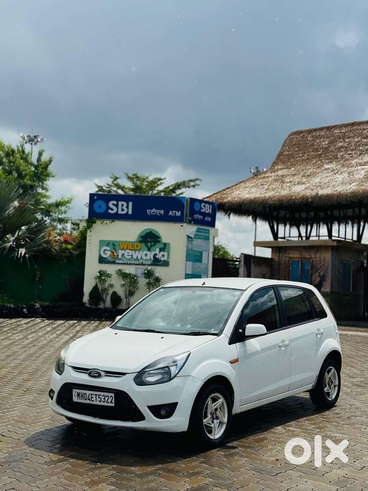 Ford Figo Petrol Titanium, 2011, Petrol