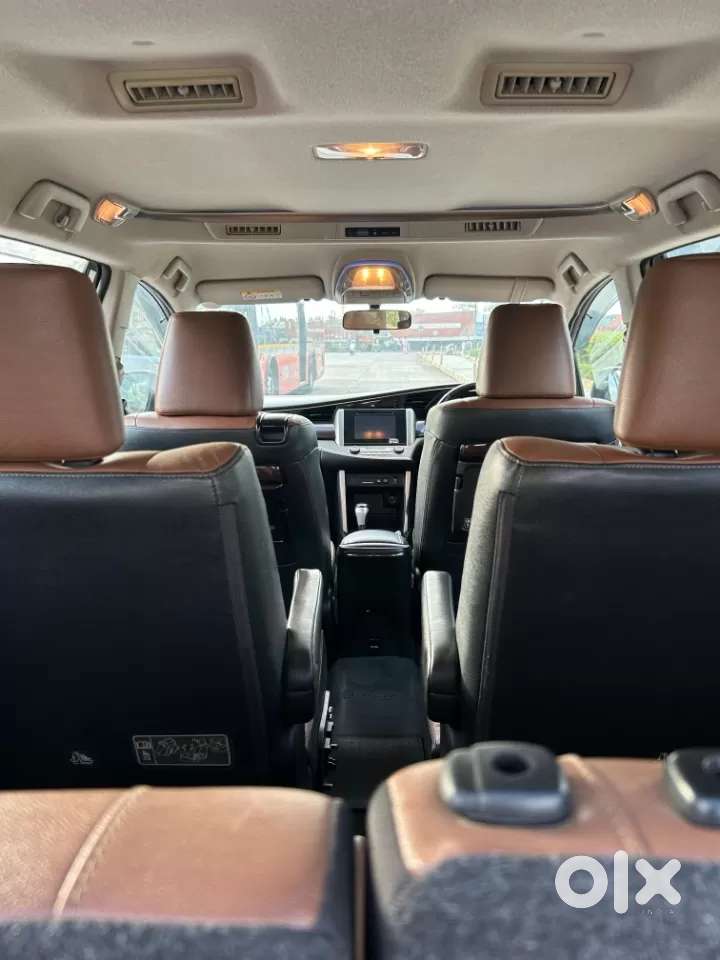 Toyota Innova Crysta 2.8 Zx At 7 Seater, 2019, Diesel