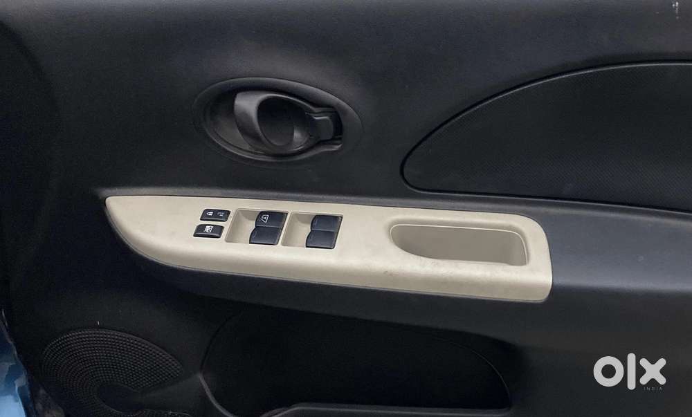 Nissan Micra Active Xv, 2015, Petrol