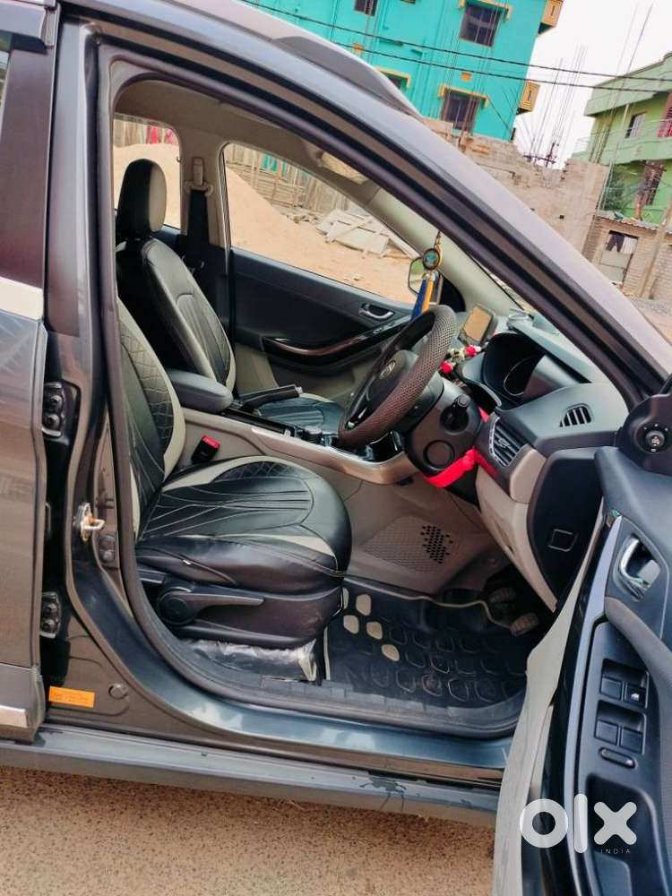 Tata Nexon 1.5 Revotorq Xza Plus (o), 2019, Petrol